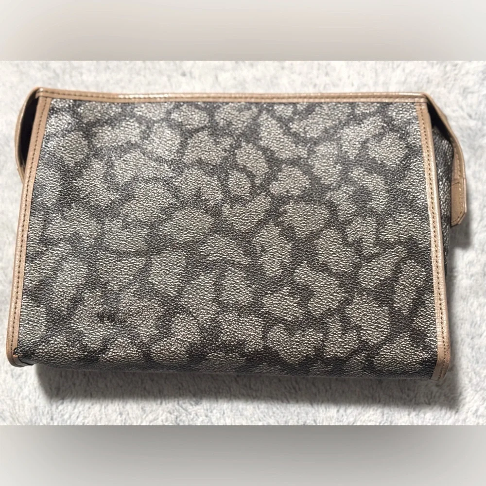 Yves Saint Laurent Vintage Clutch - Picture 3 of 14
